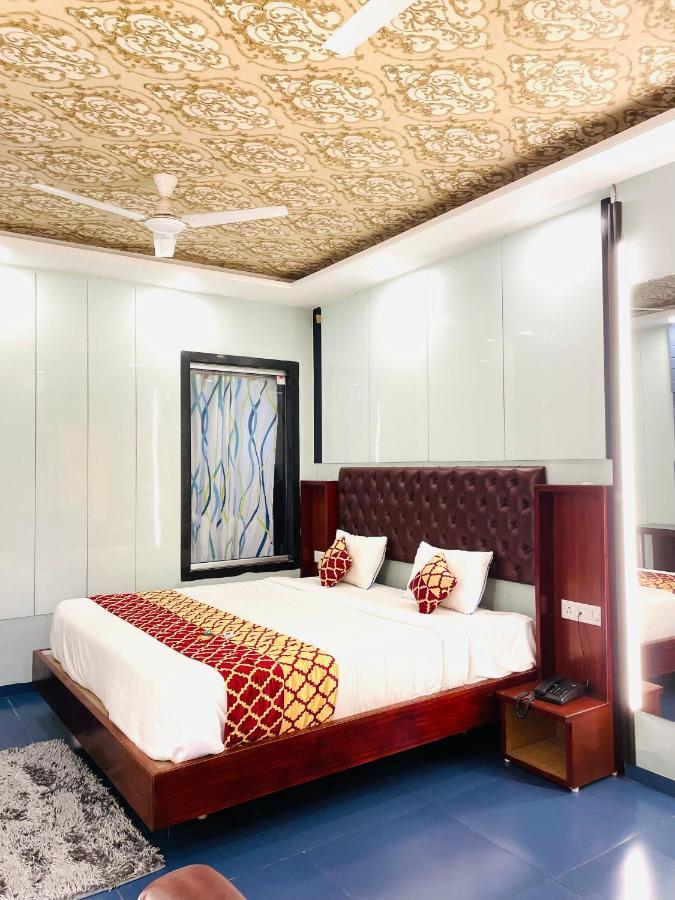 Hotel Airport Kk Нагпур Екстериор снимка